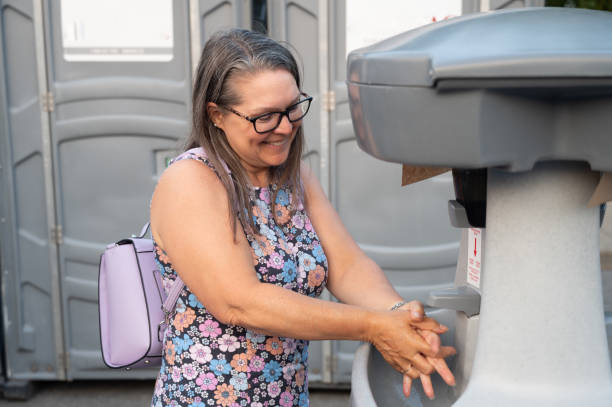 Portable restroom solutions in Florala, AL